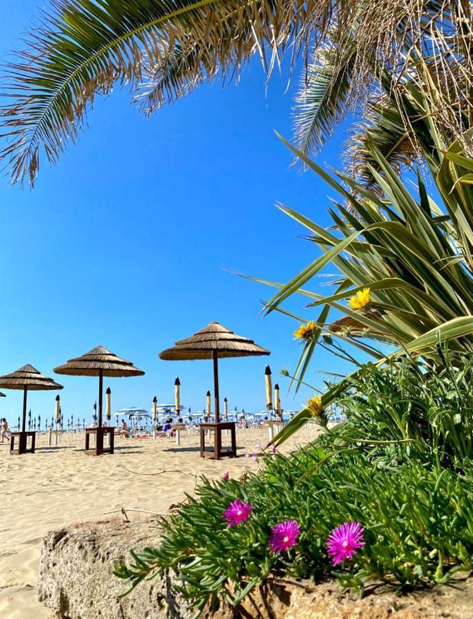 רימיני Hotel Miramare Et De La Ville מראה חיצוני תמונה