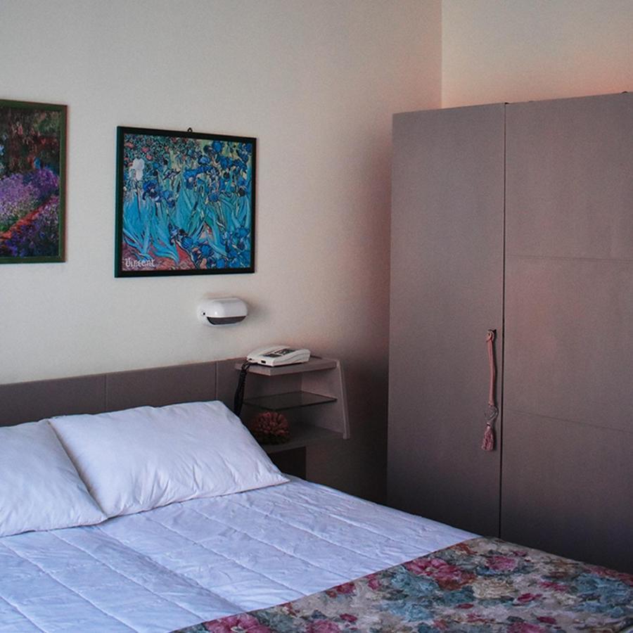 רימיני Hotel Miramare Et De La Ville מראה חיצוני תמונה