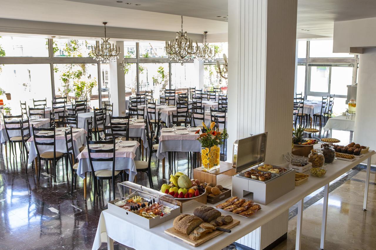 רימיני Hotel Miramare Et De La Ville מראה חיצוני תמונה